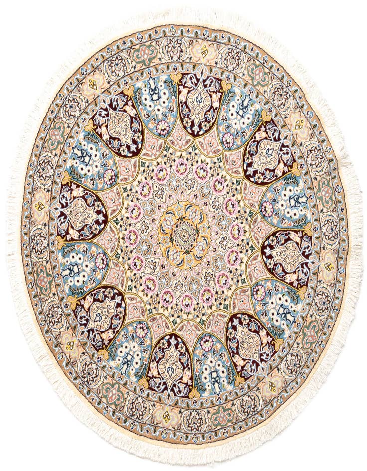 Detail image of 4' 8 x 4' 9 Nain Wool Round Rug