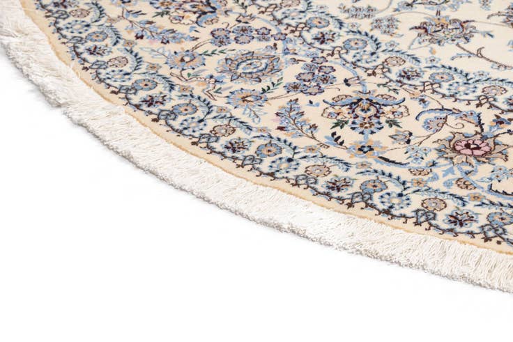 Detail image of 8' 1 x 8' 1 Nain Round Rug