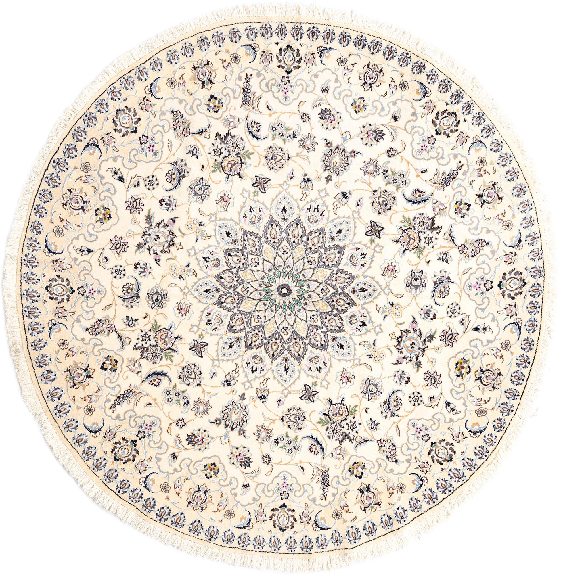 6' 11 x 7' Nain Round Rug