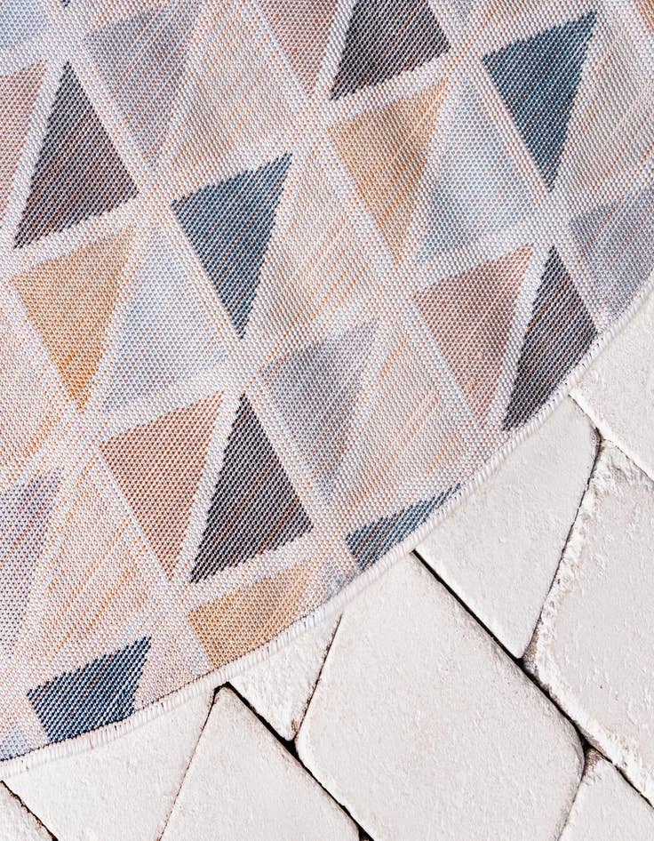 Detail image of 8' x 8' Washable Haven Indoor / Outdoor Round Rug