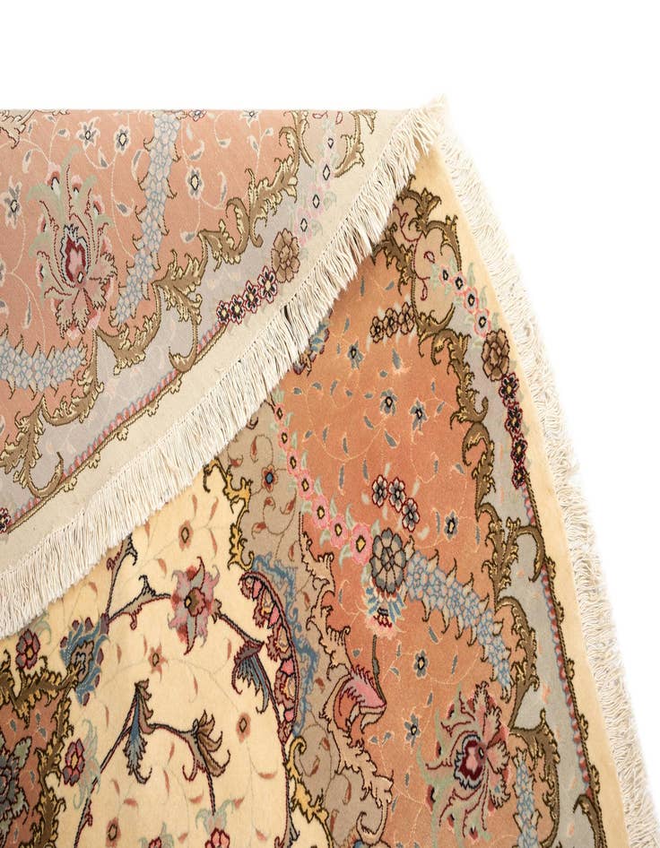 Detail image of 9' 10 x 9' 10 Tabriz Round Rug