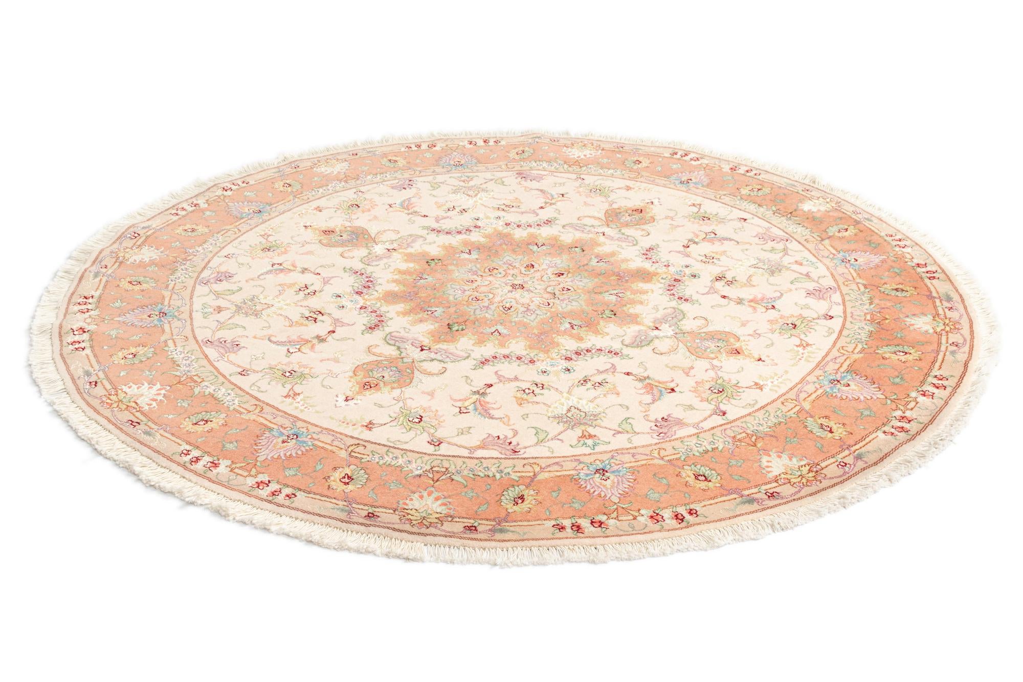 4' 11 x 4' 11 Tabriz Round Rug
