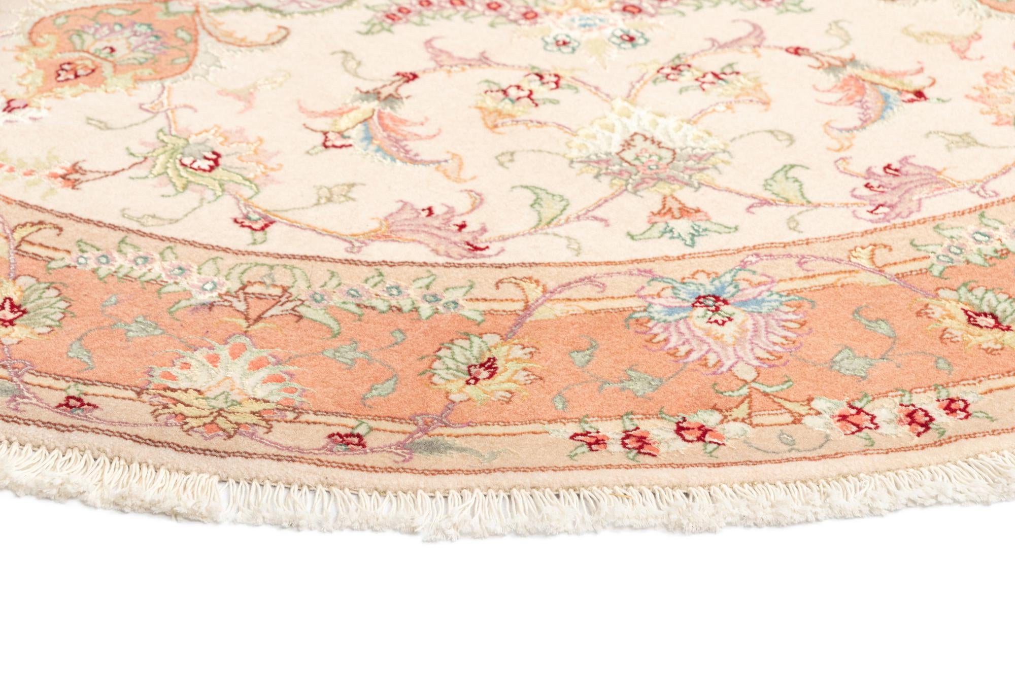4' 11 x 4' 11 Tabriz Round Rug