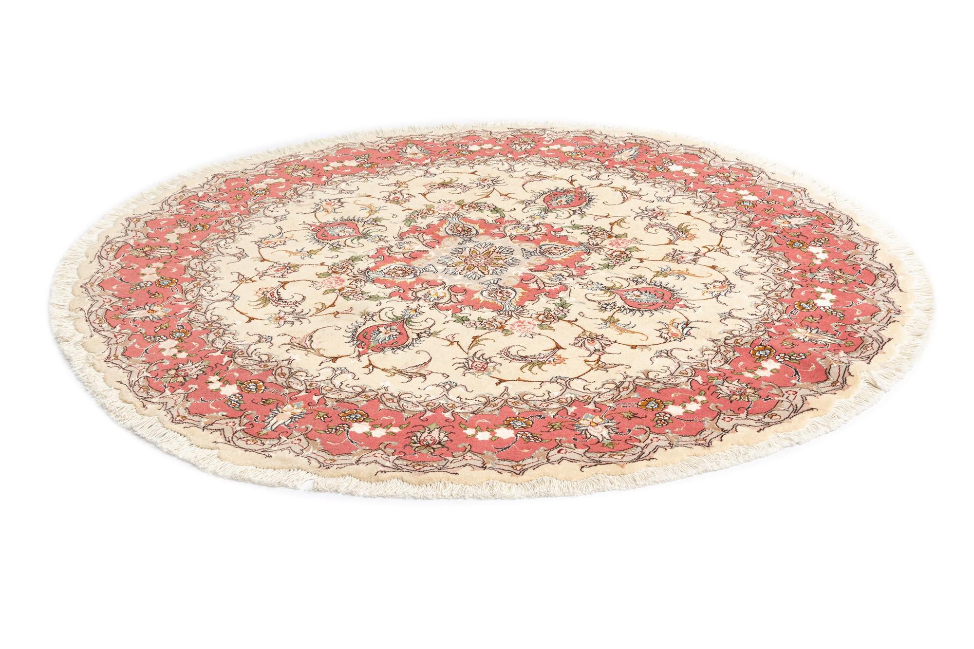 4' 11 x 4' 11 Tabriz Round Rug