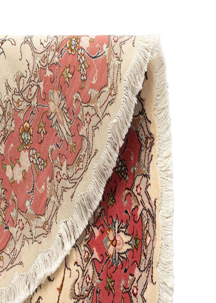 4' 11 x 4' 11 Tabriz Round Rug