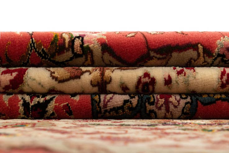 Detail image of 6' 9 x 6' 10 Tabriz Round Rug