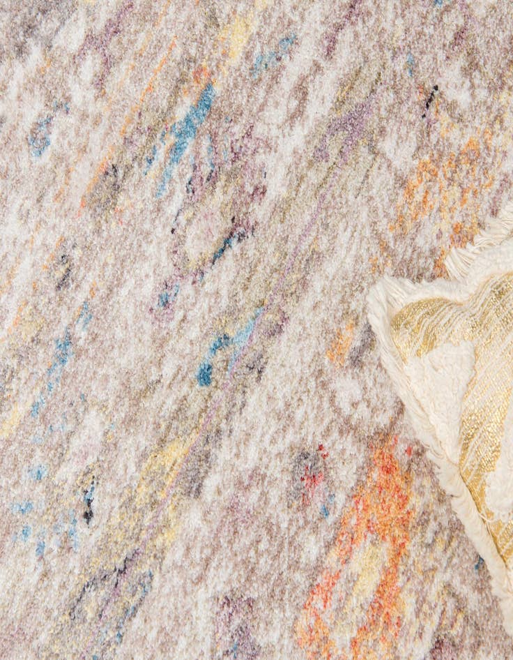 Detail image of 5' x 5' Vega Round Rug