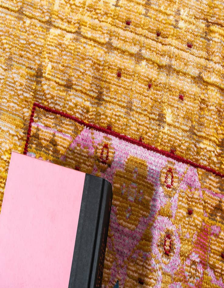 Detail image of 2' 7 x 9' 10 Alexis Runner Rug