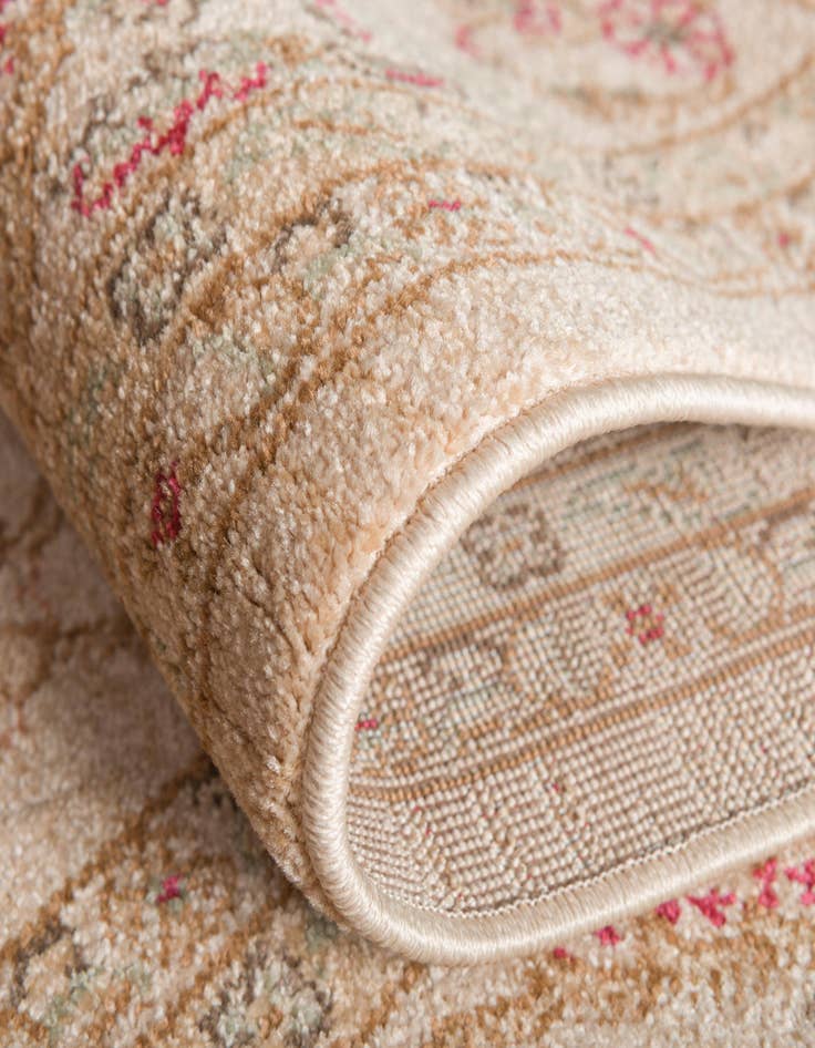 Detail image of 2' 7 x 10' Chelsea Runner Rug