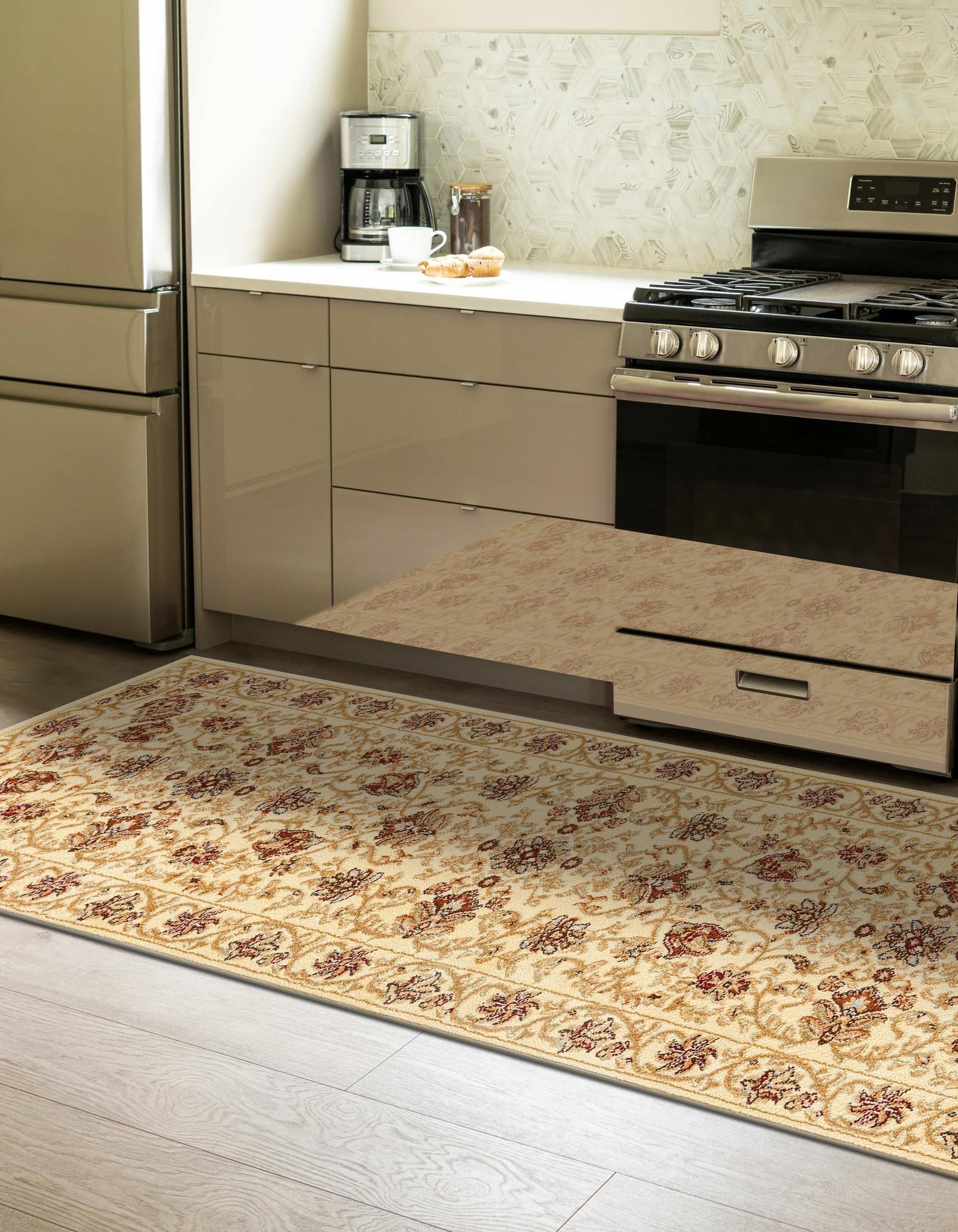 2' 7 x 10' Classic Agra Runner Rug