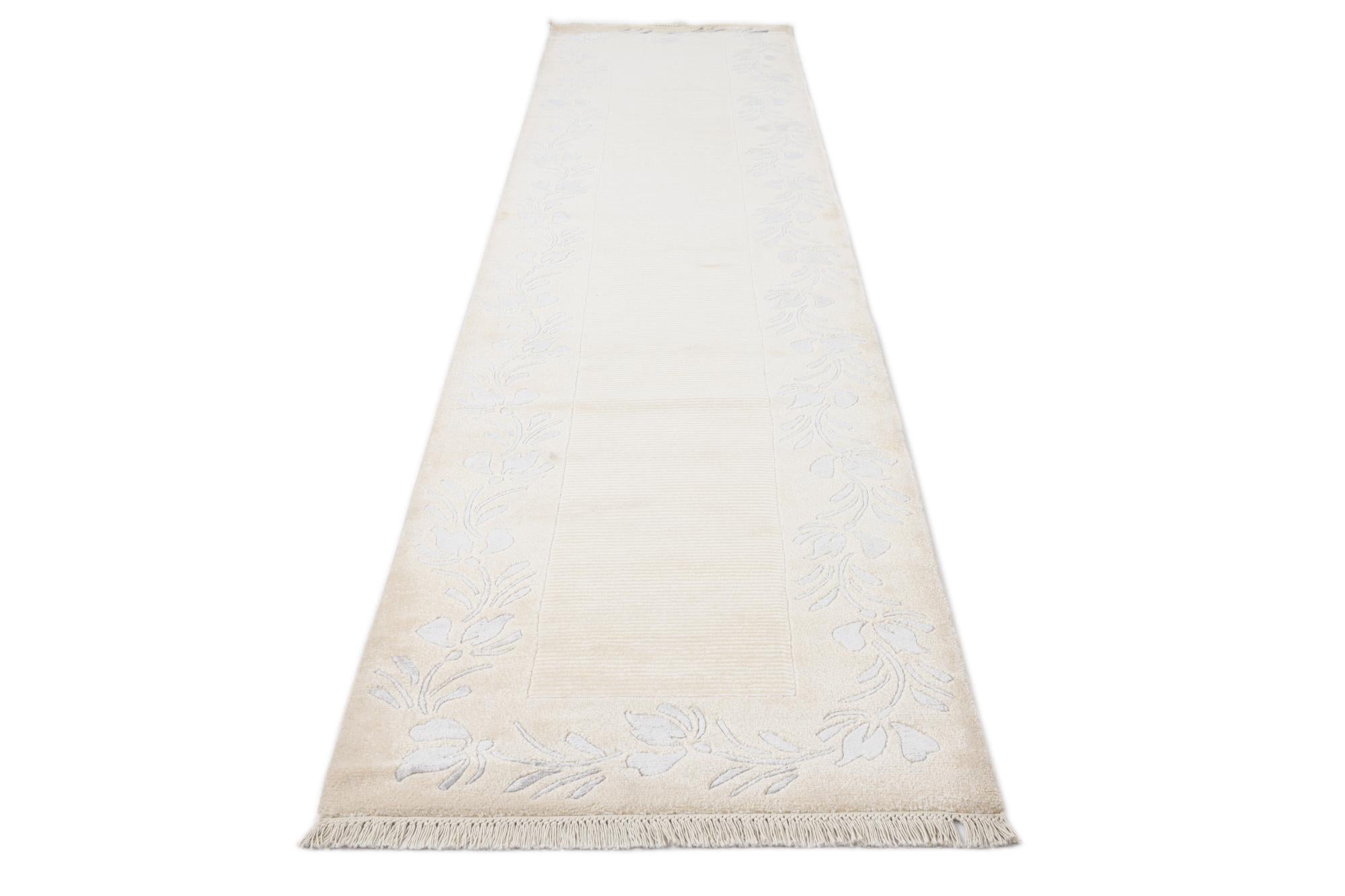 2' 9 x 12' 11 Hand Knotted Darya Wool Runner Rug