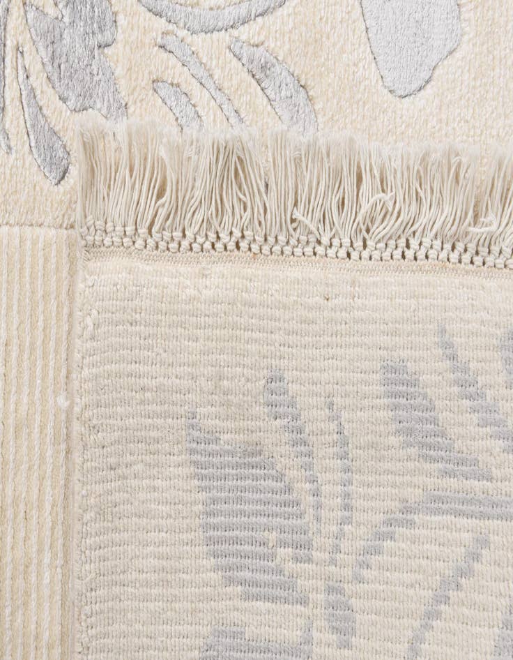 Detail image of 2' 9 x 12' 11  Hand Knotted Darya Wool Runner Rug