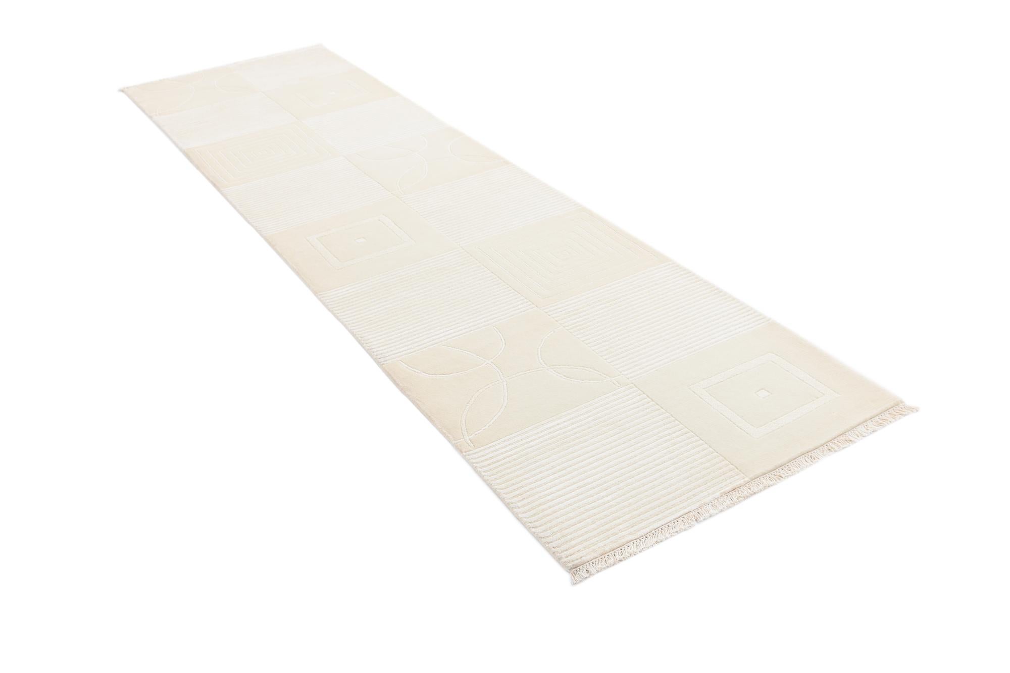 2' 9 x 10' Hand Knotted Darya Wool Runner Rug