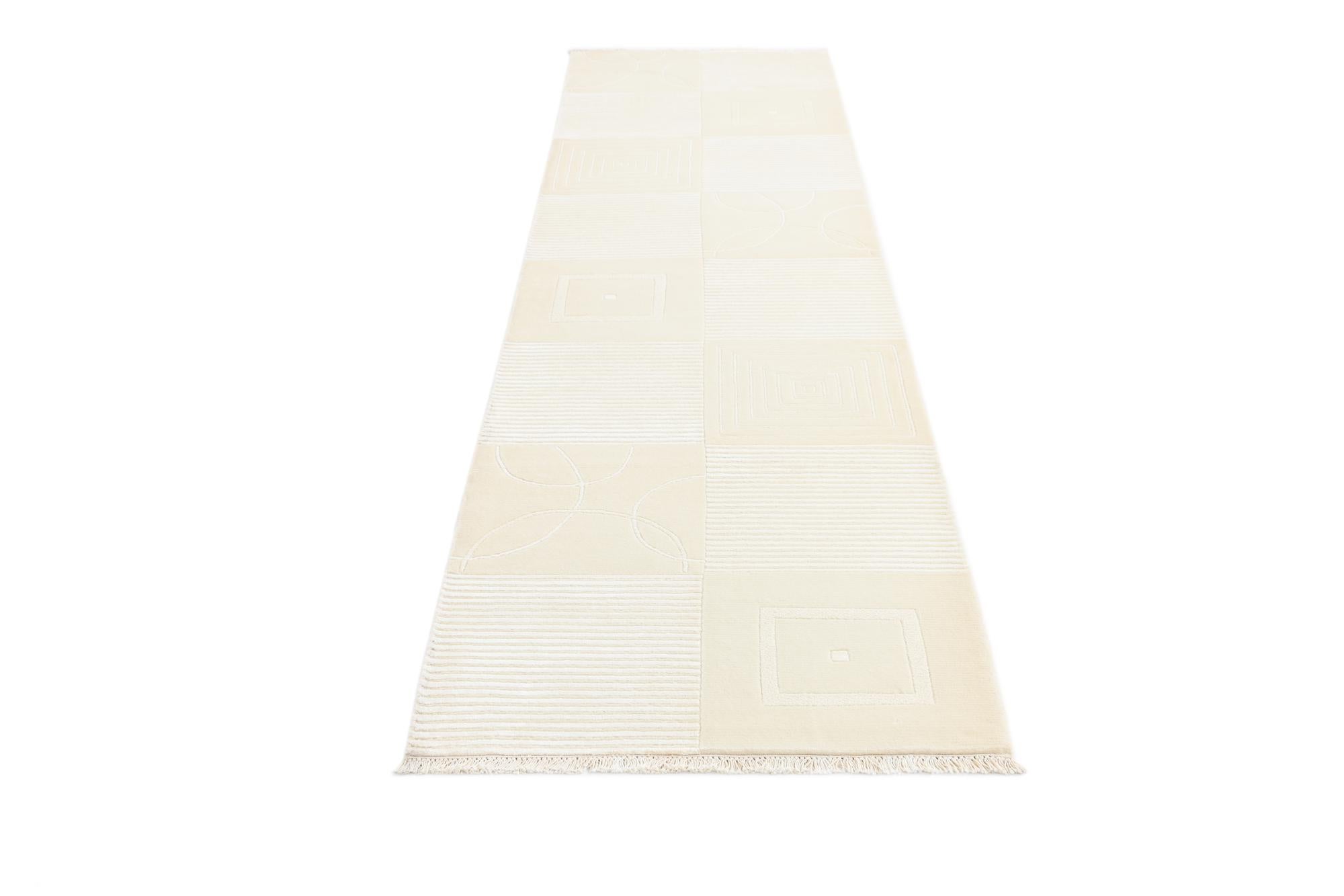 2' 9 x 10' Hand Knotted Darya Wool Runner Rug