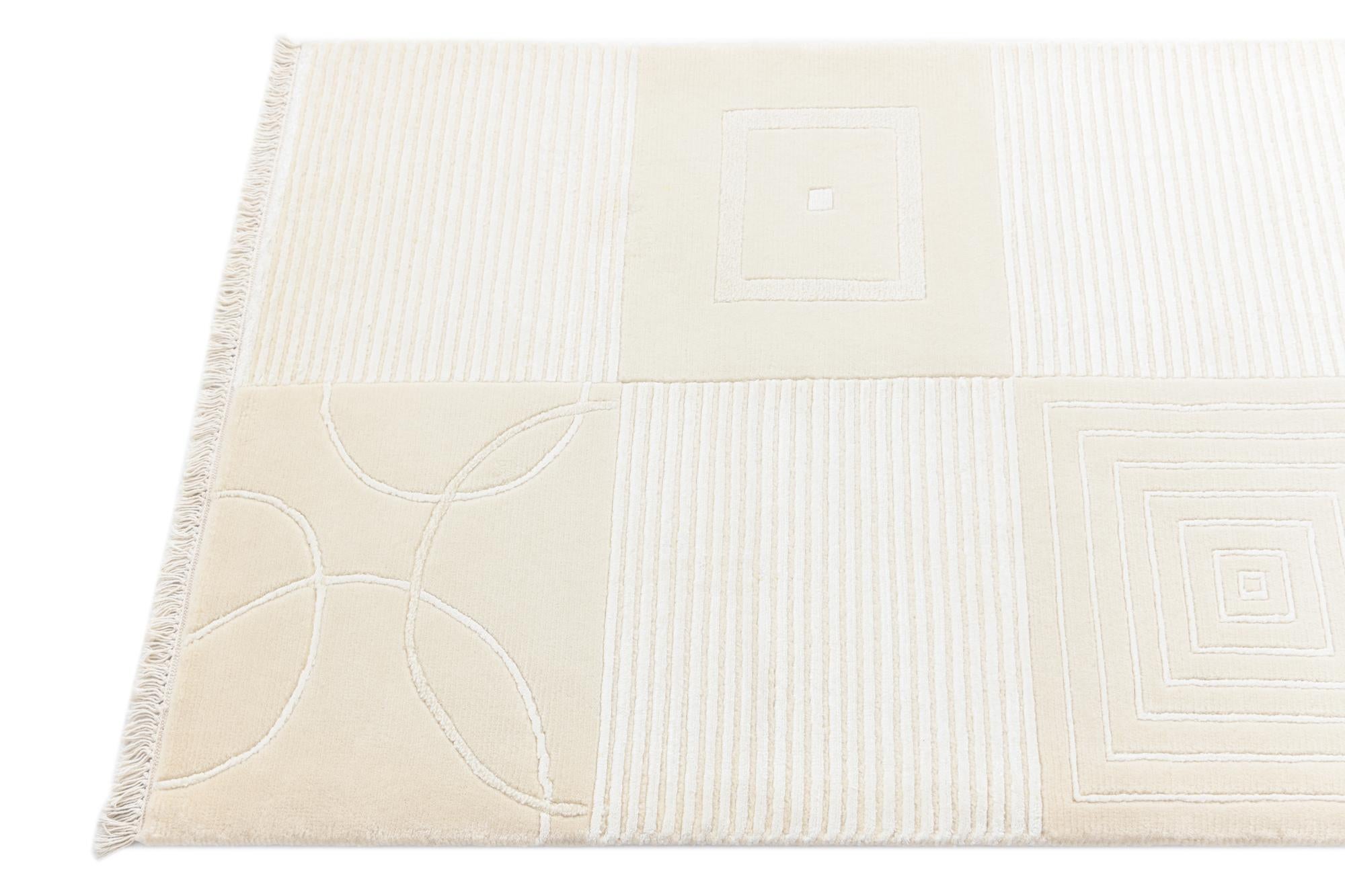 2' 9 x 10' Hand Knotted Darya Wool Runner Rug