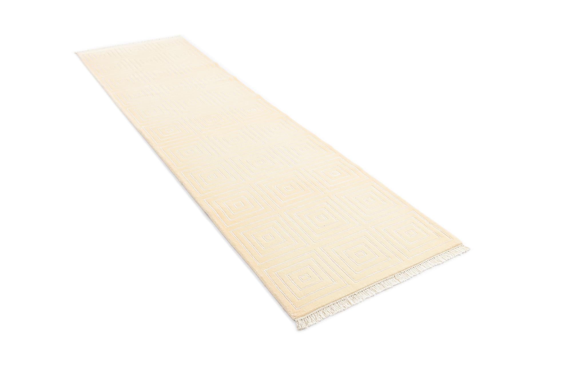 2' 9 x 10' Hand Knotted Darya Wool Runner Rug