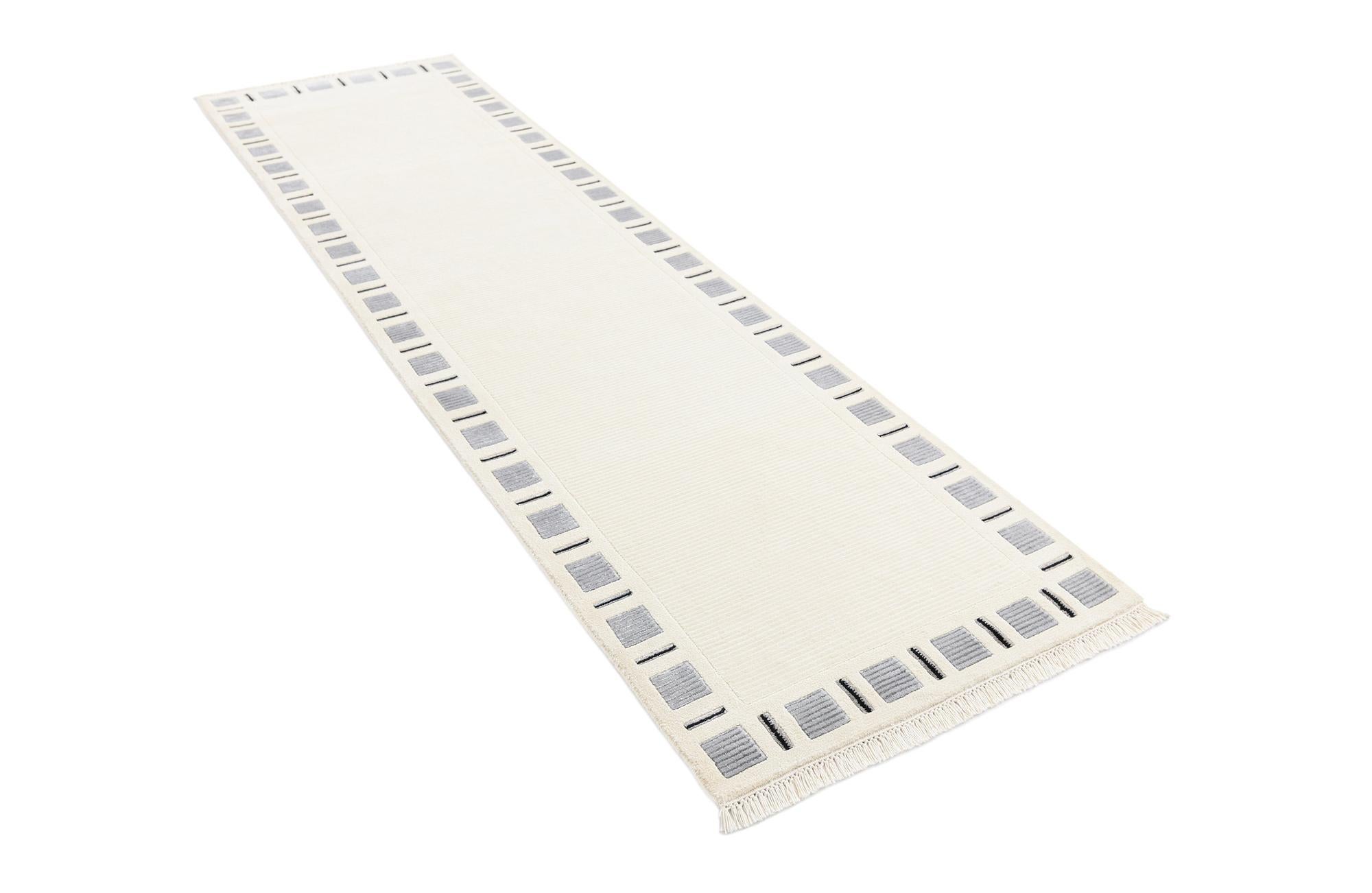 2' 8 x 9' 11 Darya Runner Rug