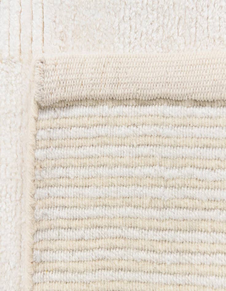 Detail image of 2' 7 x 12' 11 Darya Runner Rug
