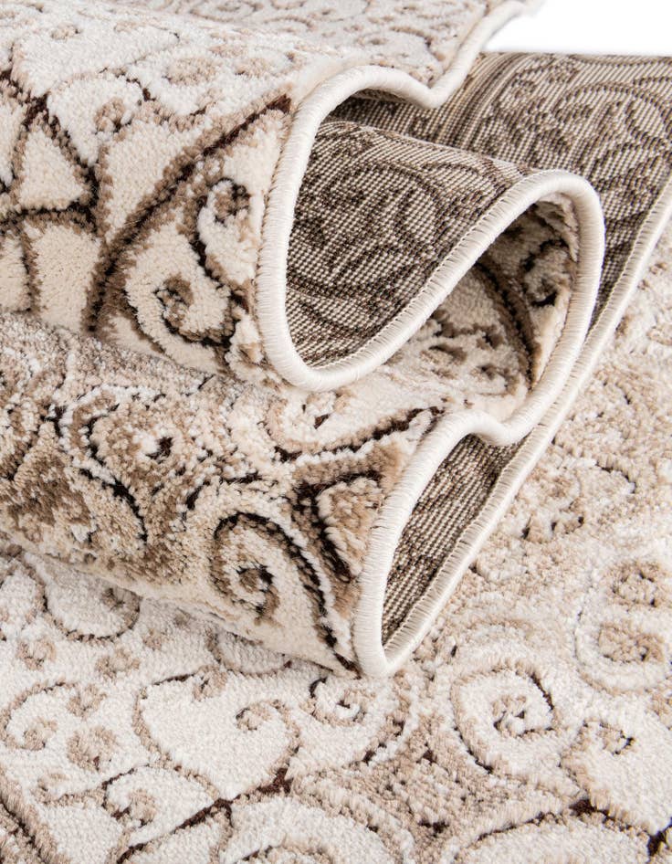 Detail image of 2' x 6' Himalaya Runner Rug