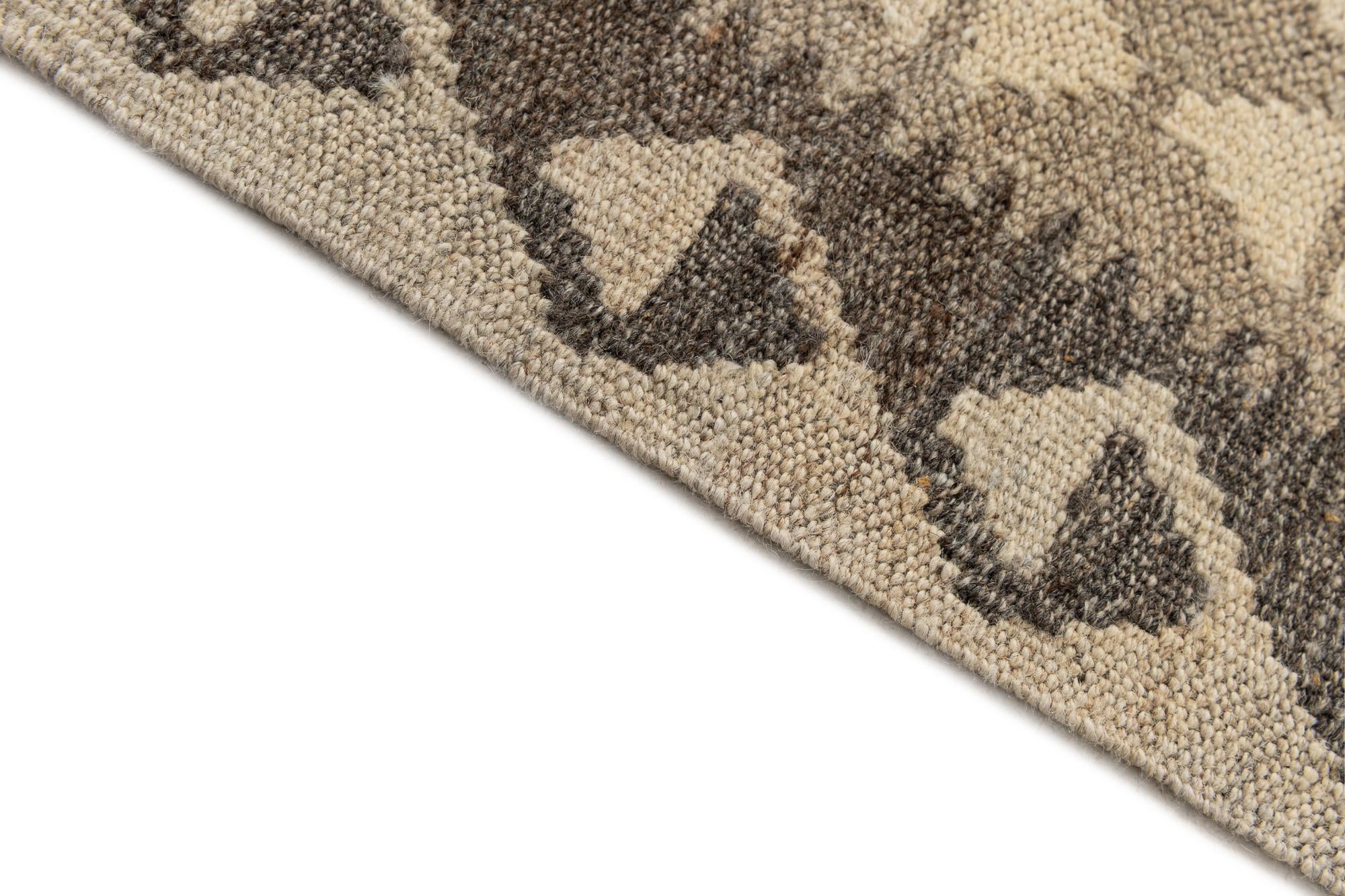 2' 8 x 9' 9 Hand Woven Kilim Maymana Wool Runner Rug