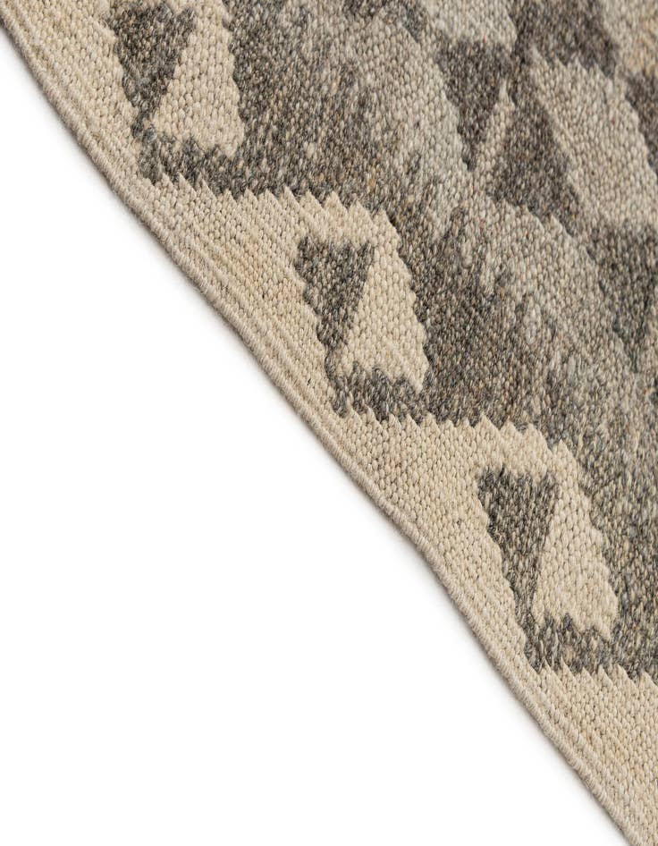 Detail image of 2' 9 x 9' 9  Hand Woven Kilim Maymana Wool Runner Rug