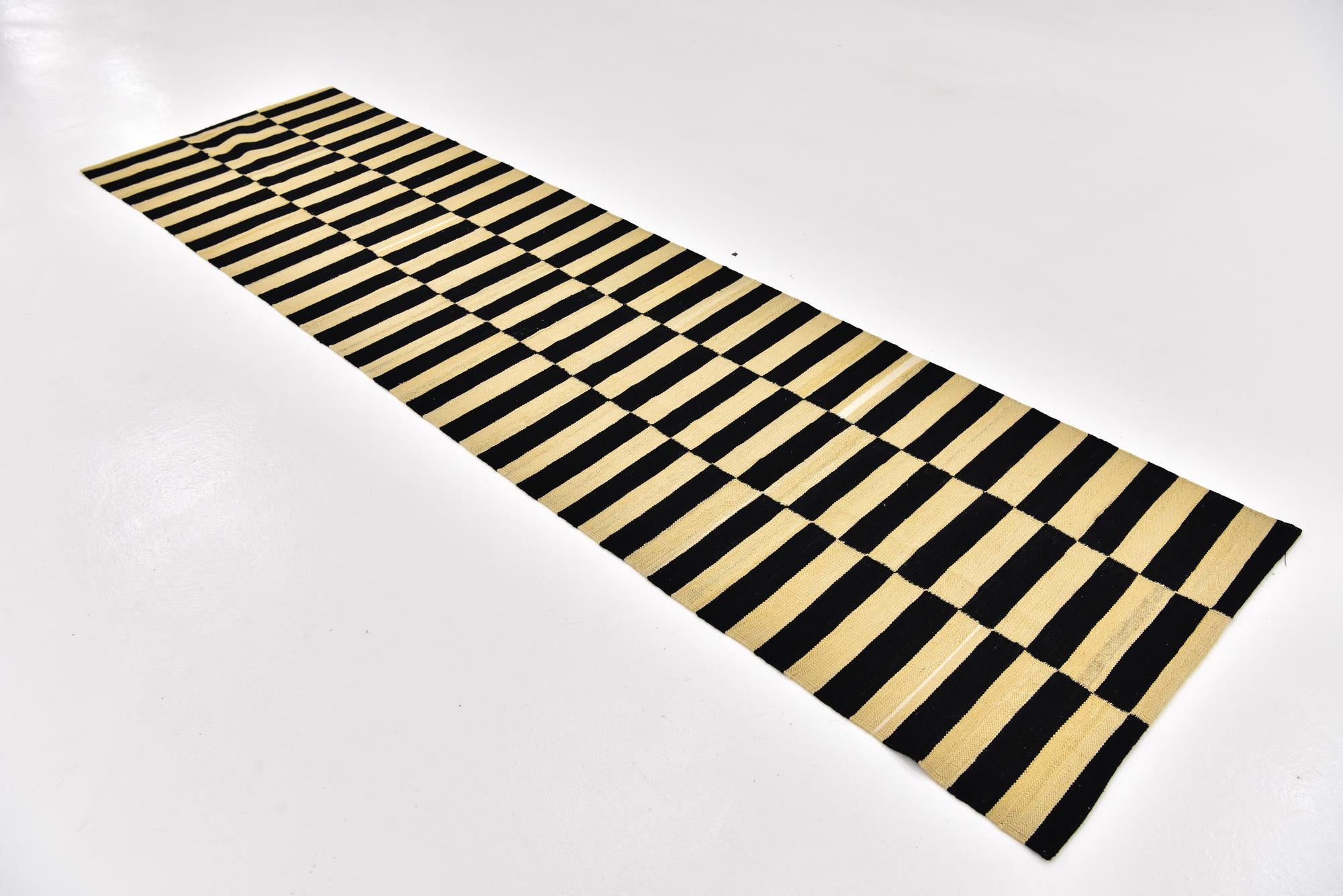 2' 9 x 9' 9 Hand Woven Kilim Modern Wool Runner Rug