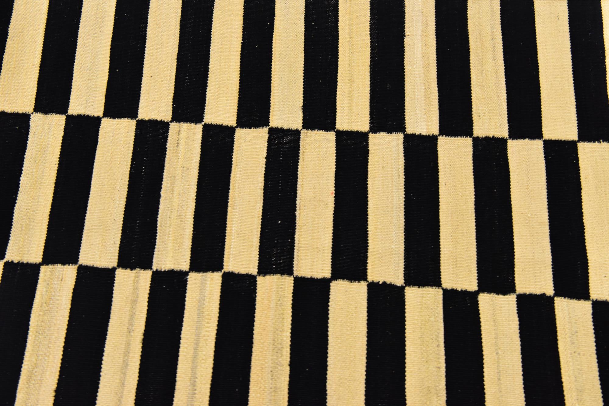 2' 9 x 9' 9 Hand Woven Kilim Modern Wool Runner Rug