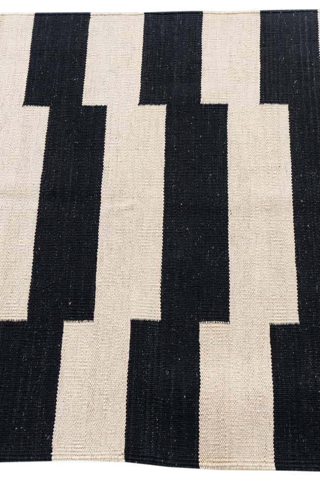 Detail image of 2' 7 x 13' 4 Hand Woven Kilim Modern Wool Runner Rug
