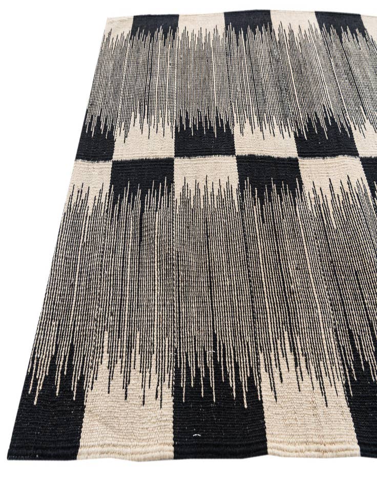 Detail image of 2' 6 x 8' 5  Hand Woven Kilim Modern Wool Runner Rug