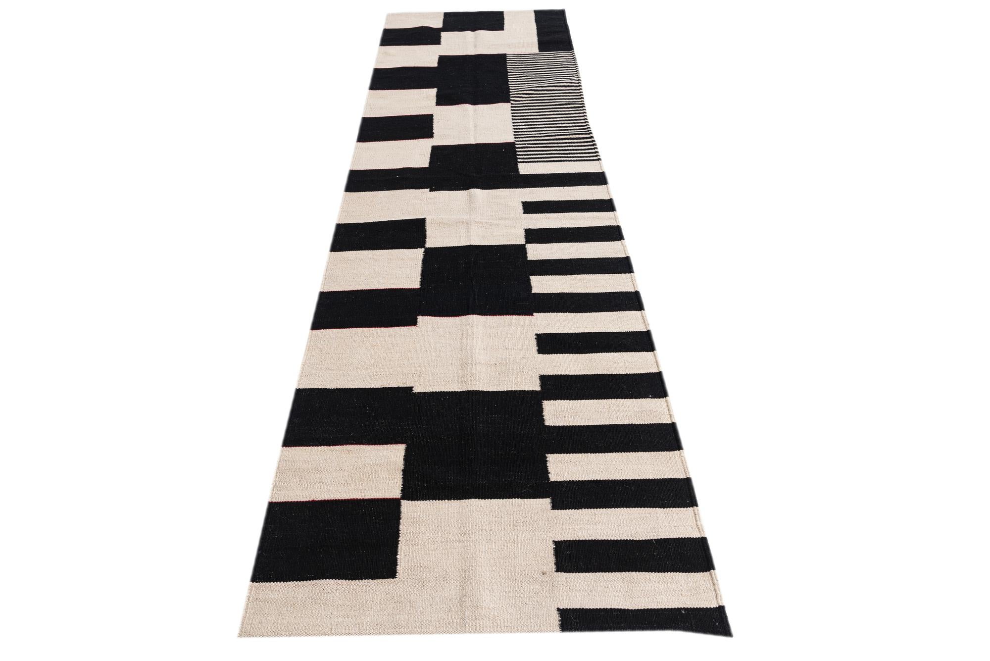 2' 8 x 9' 7 Hand Woven Kilim Modern Wool Runner Rug