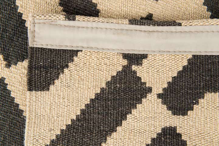 2' 8 x 7' 7 Hand Woven Kilim Modern Wool Runner Rug