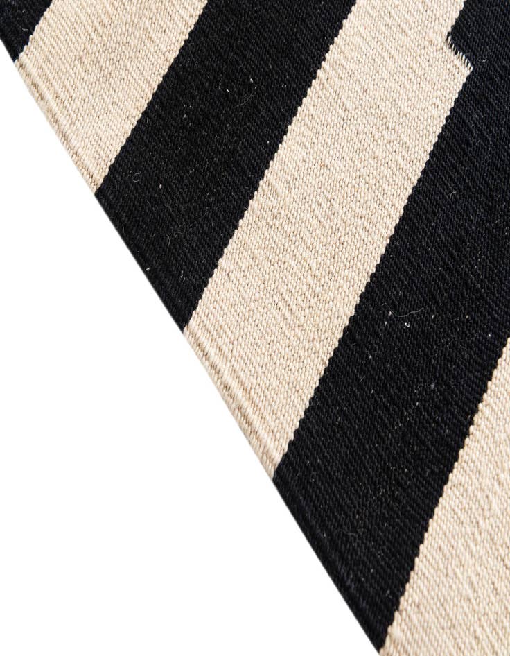 Detail image of 2' 10 x 9' 8  Hand Woven Kilim Modern Wool Runner Rug