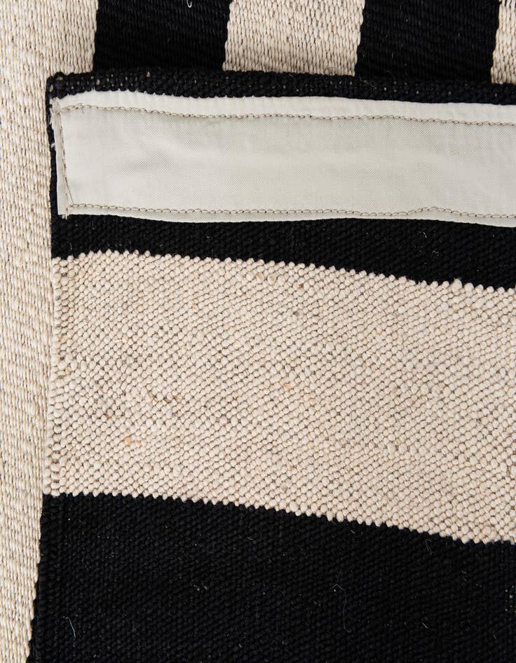 Detail image of 2' 8 x 9' 8  Hand Woven Kilim Modern Wool Runner Rug