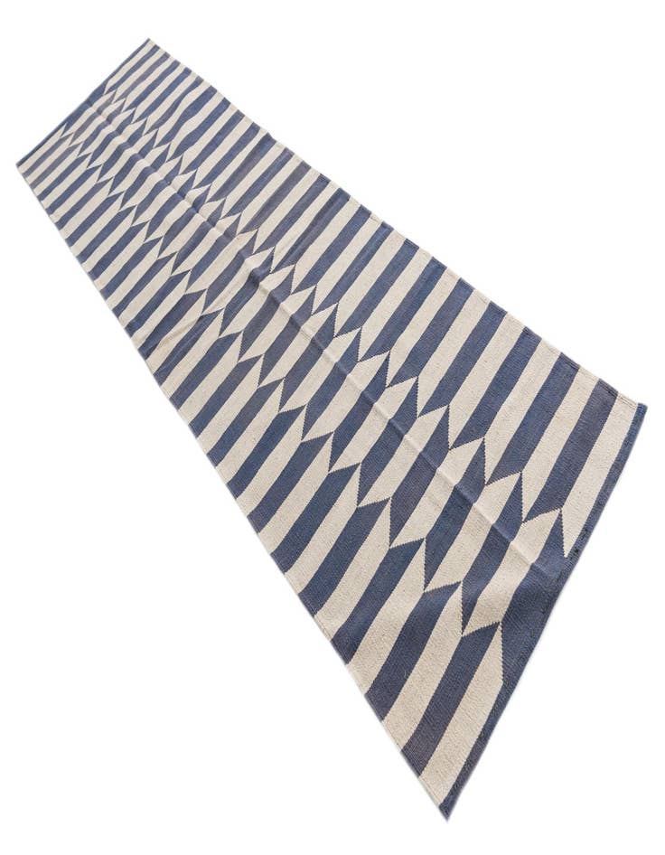 Detail image of 2' 8 x 9' 8  Hand Woven Kilim Modern Wool Runner Rug