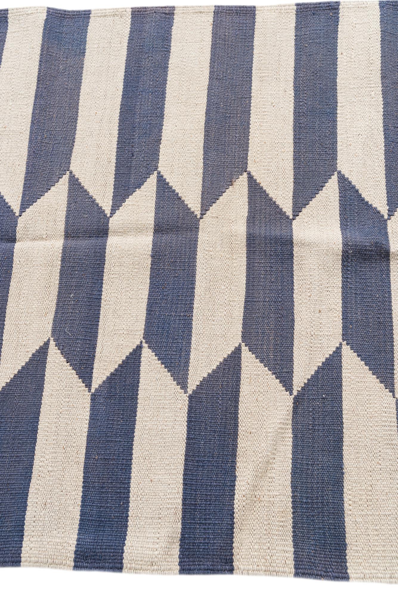 2' 8 x 9' 8 Hand Woven Kilim Modern Wool Runner Rug