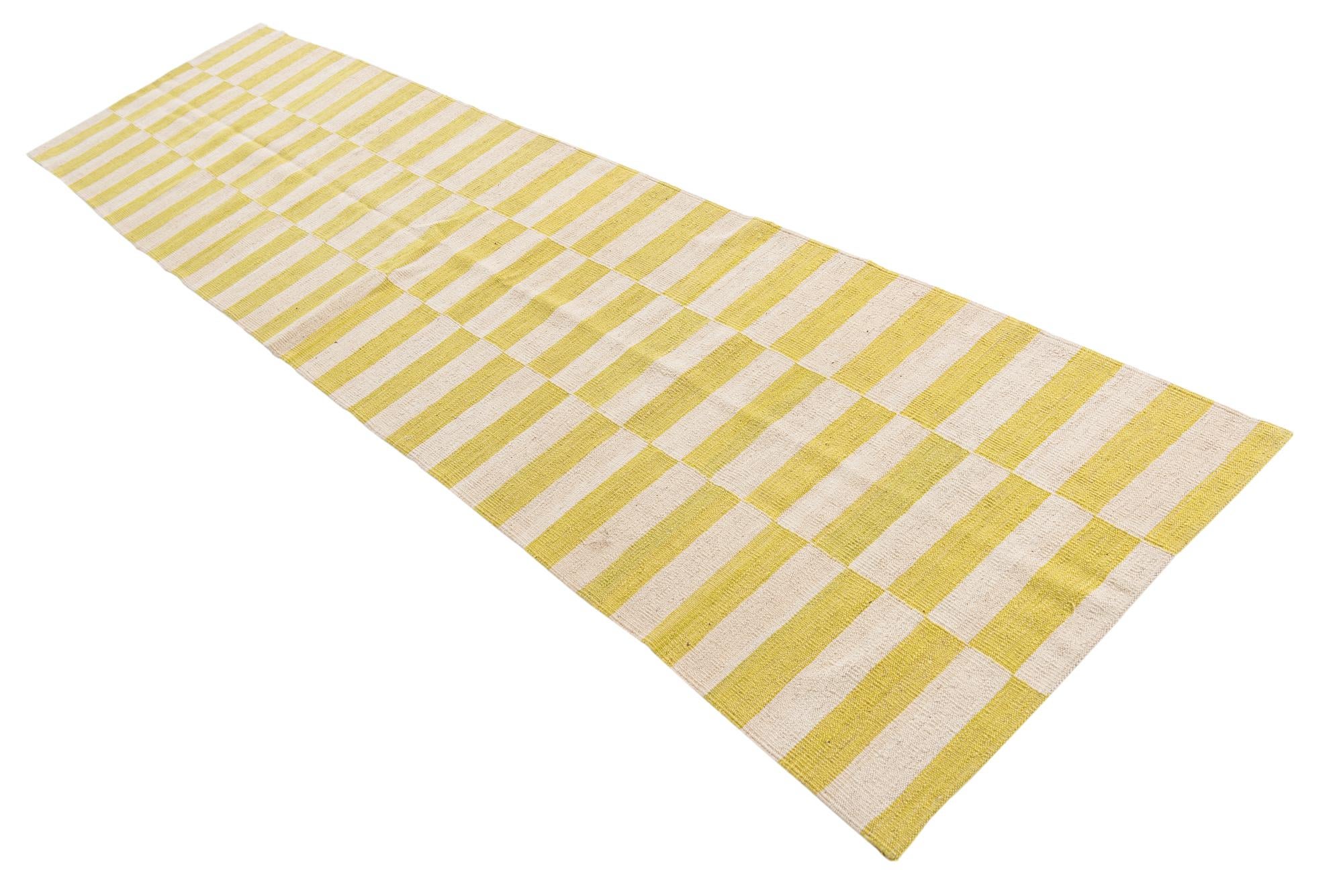 2' 6 x 9' 10 Hand Woven Kilim Modern Wool Runner Rug