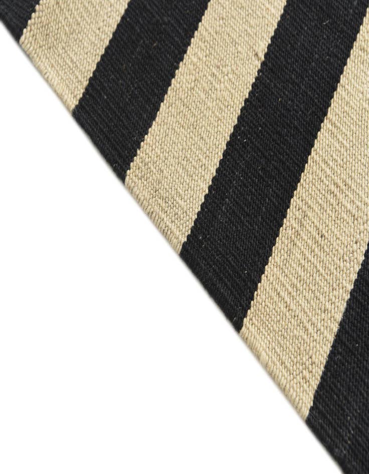 Detail image of 2' 8 x 9' 9  Hand Woven Kilim Modern Wool Runner Rug