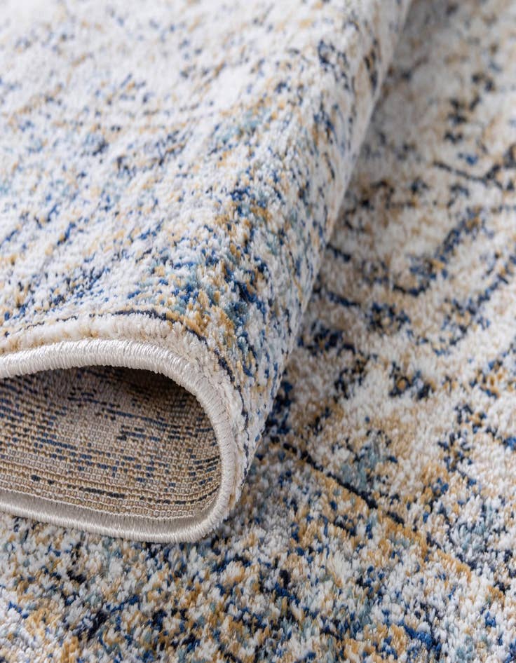 Detail image of 2' 2 x 6' 9 Lexington Runner Rug