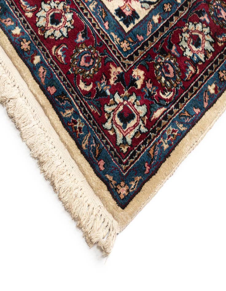 Detail image of 4' 1 x 9' 7 Mashad Wool Runner Rug