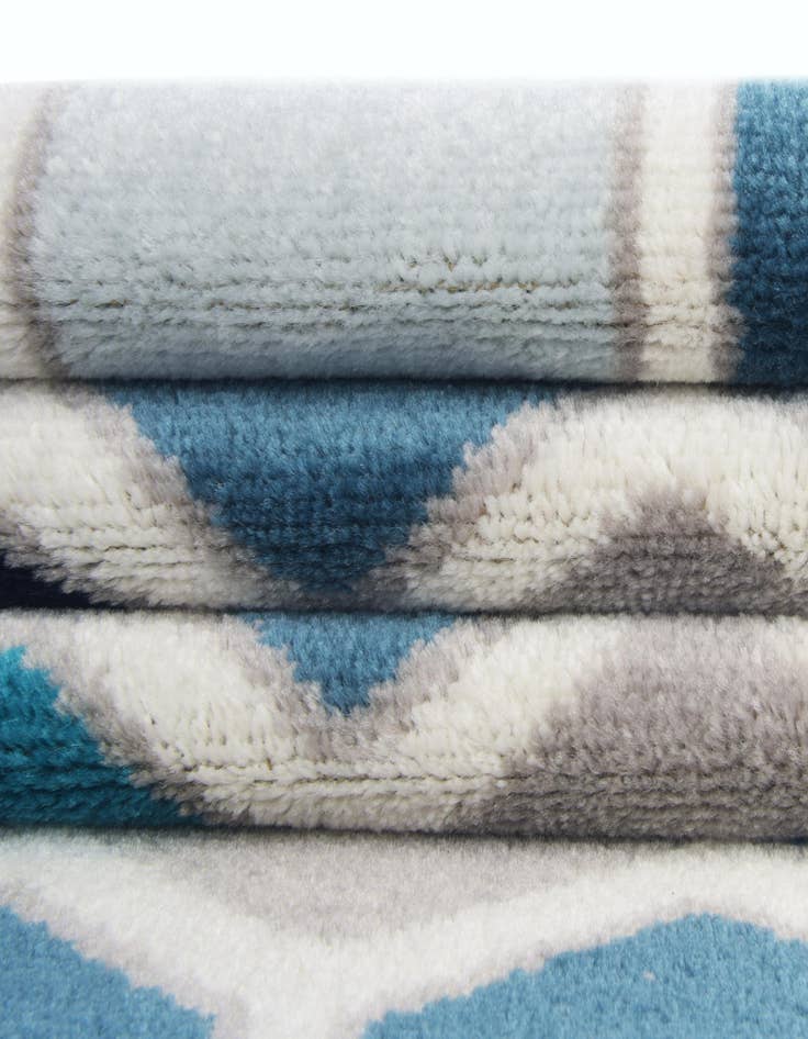 Detail image of 2' x 13' Metropolis Runner Rug