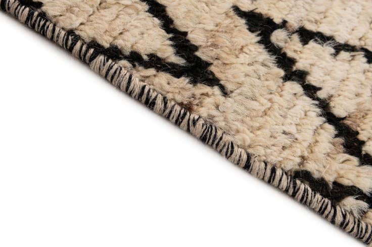 Detail image of 3' 5 x 16' 6 Hand Knotted Moroccan Wool Runner Rug