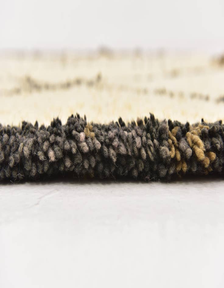 Detail image of 5' 5 x 10' 2 Hand Knotted Moroccan Wool Runner Rug