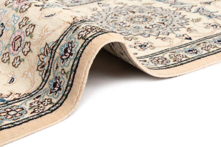 Detail image of 2' x 11' 10 Nain Wool Runner Rug
