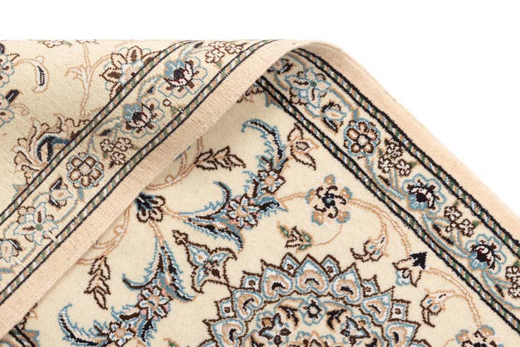 Detail image of 2' x 11' 10 Nain Wool Runner Rug