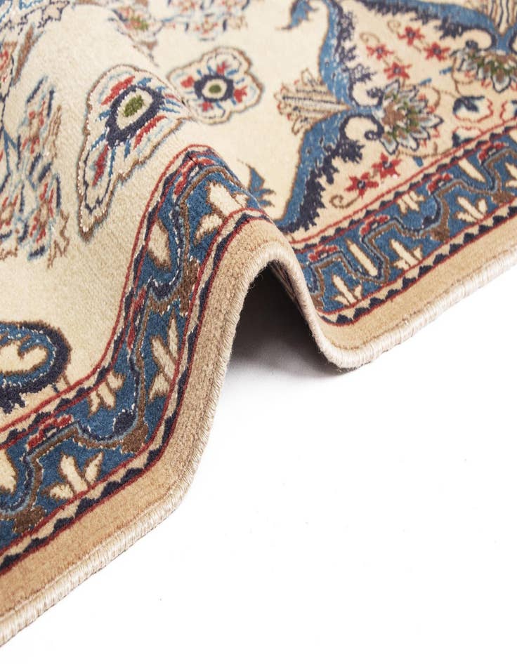 Detail image of 2' 11 x 13' Nain Wool Runner Rug