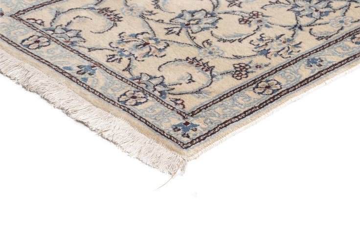 Detail image of 2' 2 x 10' Nain Wool Runner Rug