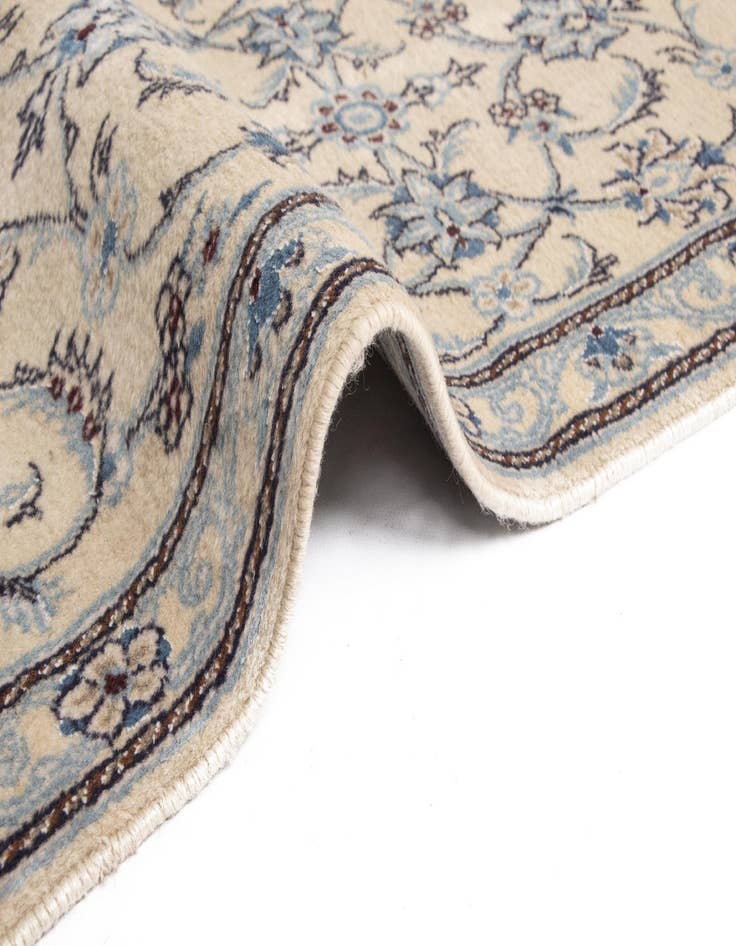 Detail image of 2' 2 x 10' Nain Wool Runner Rug