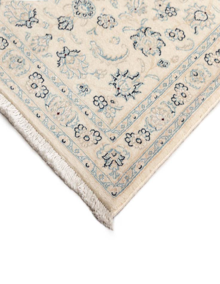 Detail image of 2' 11 x 12' 11 Nain Wool Runner Rug