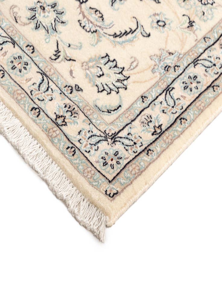 Detail image of 2' 11 x 10' Nain Wool Runner Rug