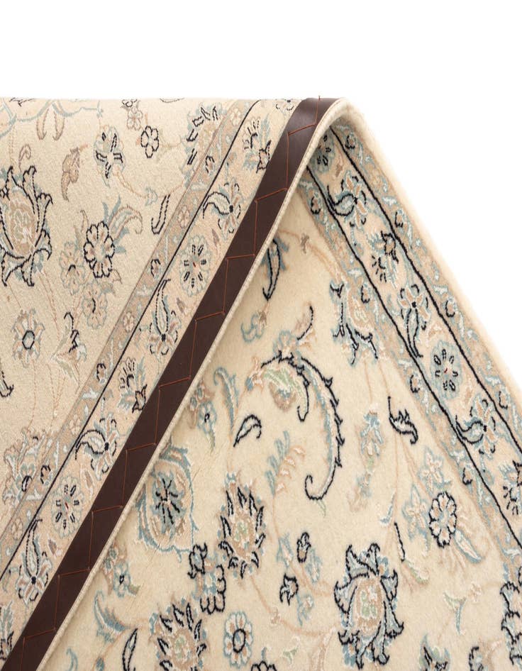 Detail image of 2' 11 x 10' Nain Wool Runner Rug